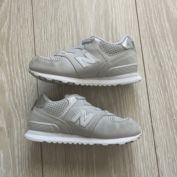 New Balance 574 Bungee Toddler 9 - Picture 1 of 6